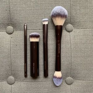 Hourglass Brush Set